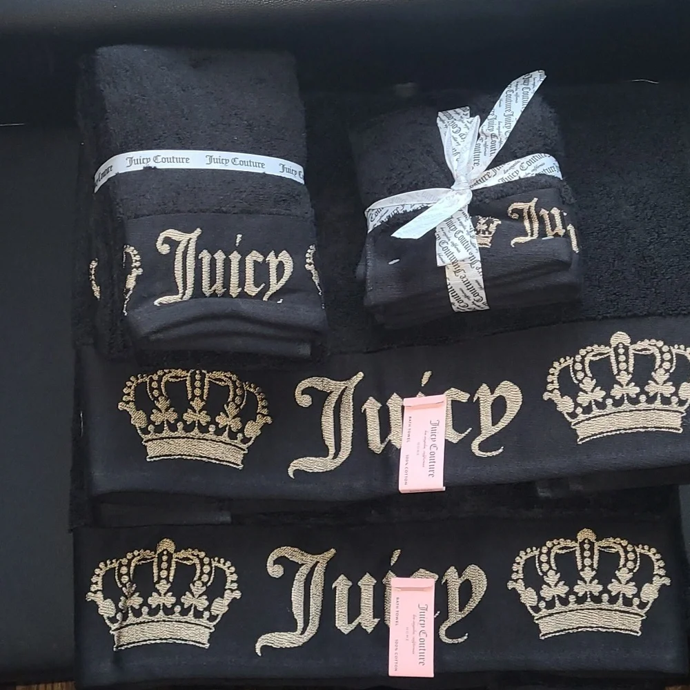 Juicy Couture Black and Gold Towel Set - Picture 12 of 12